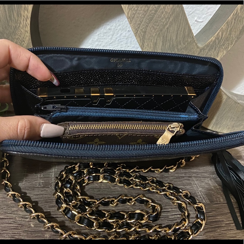 ⚜️♠️ Chanel Caviar Timeless Zippy Wallet Chain Crossbody Double Zipper Style - Picture 6 of 9